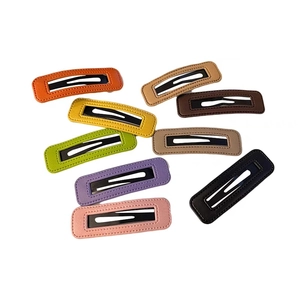 Lot de 9 barrettes à cheveux en cuir PU coloré avec texture litchi et coutures fines