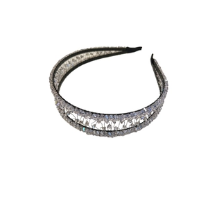 Elegant handcrafted crystal headband with hollow woven flowers for fashion hairstyles