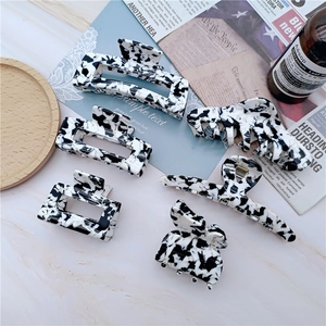 Korean Style Cow Pattern Acetate Hair Claw Clip Large Square Geometric Hollow Hair Clip Butterfly Elegant Hair Accessoies