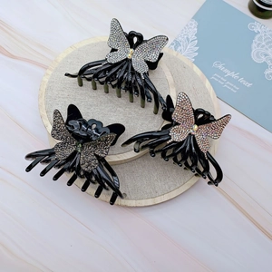 Elegant Butterfly Hair Claw Large Acrylic Rhinestone Hair Clip For Women Korean Style Hair Accessories For Thick Hair