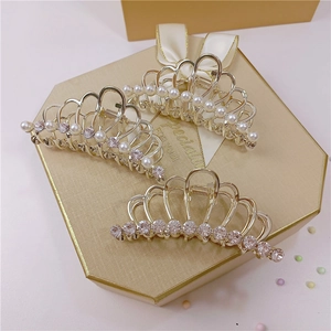 Elegante Pinza per Capelli in Lega d'Oro a Corona Grande Shark Clip in Metallo con Künstliche Perle Strass per Donna Accessori per Capelli Festa