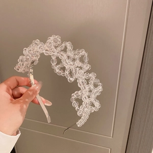 Serre-tête élégant à perles avec cristaux transparents et base en métal argenté