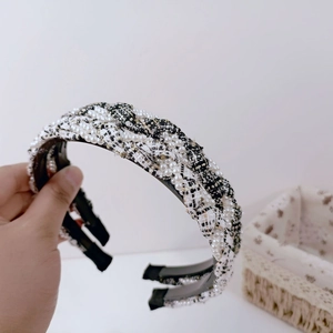 French Style Tweed Twisted Headband With Faux Artificial Pearls Elegant Plaid Hair Band Vintage Hair Accessory For Women Daily Party