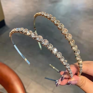 Serre-tête Élégant en Alliage et Strass pour Femmes Rangée Brillante de Cristaux Style Coréen Mariage Accessoires Cheveux