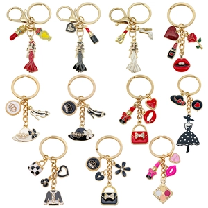 Porte-clés en Alliage de Zinc Émaillé de Mode Avec Rouge à Lèvres Talons Hauts Robe Pendentif Strass Incrusté Bijoux de Sac Femme Cadeau