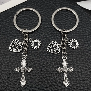 Portachiavi Vintage in Lega di Zinco Religioso Croce Cuore Sole Ciondolo Argento Antico Accessori per Borse Regalo