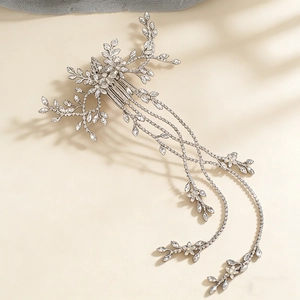Peigne à cheveux mariée argenté avec de longs glands et strass pour les soirées