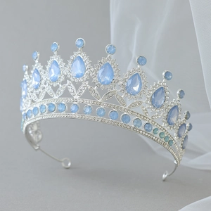 Eleganter silberner Braut-Kronenschmuck mit hellblauen Kristallen für Hochzeitspartys