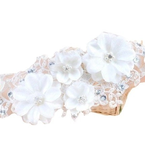 Elegant white lace flower headpiece with pearls and rhinestones for wedding bridal accessories