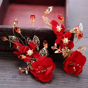 Traditional Chinese bridal hair clips with red velvet flowers, pearls and gold leaves