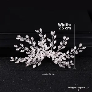 Détail d'un peigne à cheveux de mariée avec strass, longueur 14 cm, poids 23 g