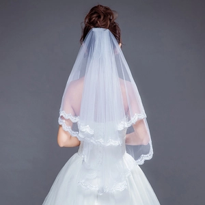 Elegant White Double Layer Bridal Wedding Veil With Scalloped Lace Trim And Hair Comb Romantic Formal Wedding Headwear