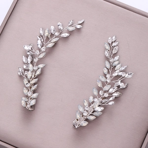 Barrettes de mariée faites main avec cristaux marquise et opales motif feuilles
