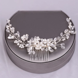 Elegante pettine per capelli da sposa con perle fatte a mano e cristalli in argento