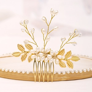 Pettine per capelli da sposa con foglie dorate, perle e cristalli su supporto in legno