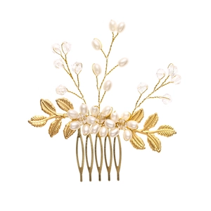 Pettine per capelli da sposa con foglie dorate, perle bianche e decorazioni in cristallo