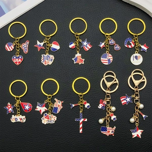 Set de 10 porte-clés pour le Jour de l'Indépendance USA avec motifs patriotiques émaillés