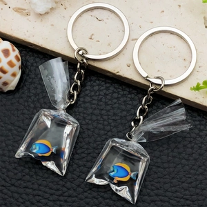 Creative Simulated Bagged Fish Keychain Resin Transparent Water Bag Pendant Tropical Fish Bag Charm For Backpack Car Key Unisex Jewelry Gift
