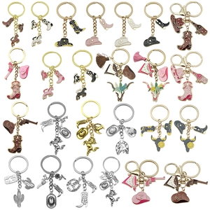 Porte-clés Vintage Western Cowboy en Alliage de Zinc Émail Cheval Chapeau Botte Pendentif Porte-clés pour Femmes Hommes Bijoux Sac