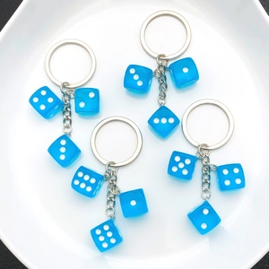 Portachiavi Creativo in Resina Traslucida a Forma di Dado Ciondolo per Borsa Accessorio Moda Dado Blu per Donna Uomo
