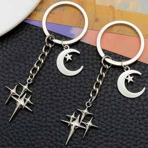 Vintage Zinc Alloy Star Moon Keychain Antique Silver Celestial Bag Charm Pendant For Women Men Gift Fashion Jewelry Accessory