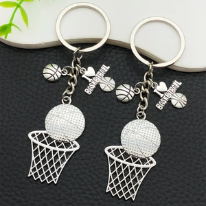 Porte-clés panier de basket en métal argenté avec plaque I Love Basketball