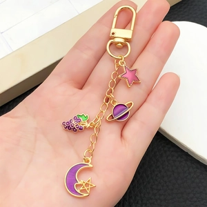 Porte-clés en Alliage de Zinc Émaillé Dessin Animé Avec Breloques Étoile Lune Cœur Papillon Plaqué Or Pendentif de Sac Femmes Cadeau