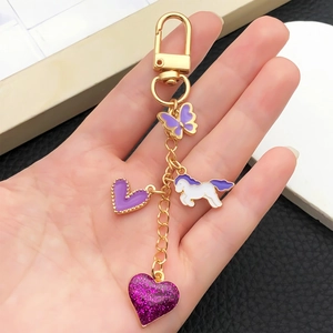 Mignon Porte-clés en Alliage de Zinc Licorne Coeur Papillon Émail Or Violet Rose Bleu Pendentif de Sac pour Femmes Filles