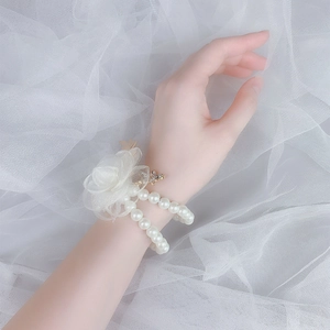 Corsage de Poignet Élégant en Fleurs de Tissu Fait à la Main Avec Feuille en Alliage Strass Perle Artificielle pour Mariage Fête Femme