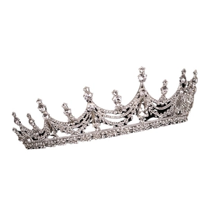 Couronne de mariée en alliage d'argent avec strass clairs et cristaux en forme de goutte d'eau