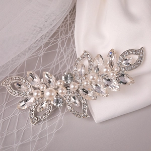 Barrette À Cheveux De Mariée Coréenne En Alliage Élégante Feuille Argentée Strass Künstliche Perle Accessoire De Cheveux Pour Mariage Banquet Femme Bijoux
