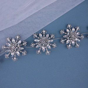 Serre-tête mariée flocon de neige en argent avec strass brillants pour coiffure de mariage