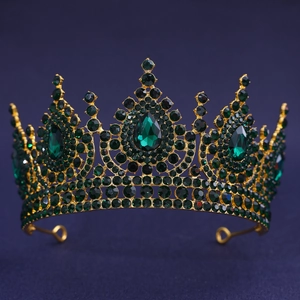 Couronne de mariée luxueuse avec strass vert émeraude et cadre en alliage doré
