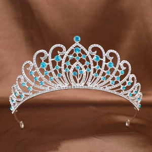 Eleganter Silberkronen-Haarschmuck mit blauen und weißen Kristallen für Hochzeiten