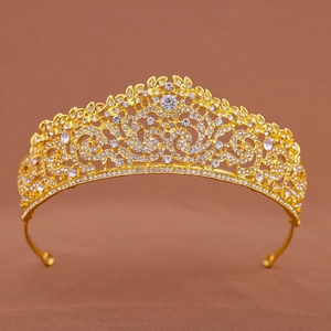 Exquisite gold bridal crown with crystal rhinestones in vintage baroque style design