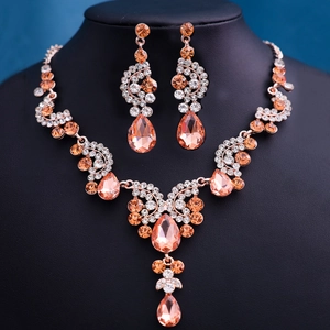 Exquisites Brautschmuck-Set in Roségold mit champagnerfarbenen birnenförmigen Steinen