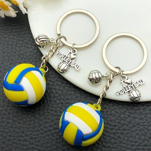 Kreativer Volleyball-Schlüsselanhänger aus PVC mit I Love Volleyball Metallanhänger