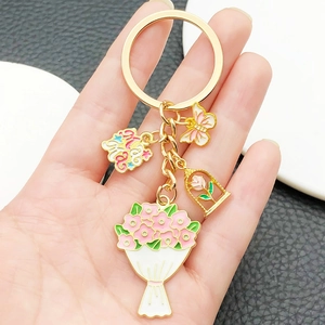 Porte-Clés en Métal Bouquet de Fleurs Fête des Mères Pendentif Papillon Émail Rose Cœur Lettre Mama Bijoux Cadeau Femme