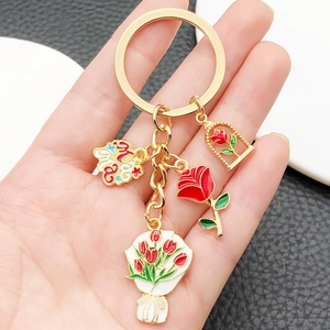 Mother's Day Gift Flower Bouquet Metal Keychain With Rose Tulip Mama Tag Gold Alloy Enamel Pendant Bag Charm For Women