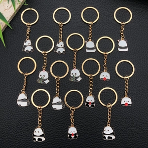Set di 14 portachiavi panda in smalto con varie pose e dettagli di fiori e bambù