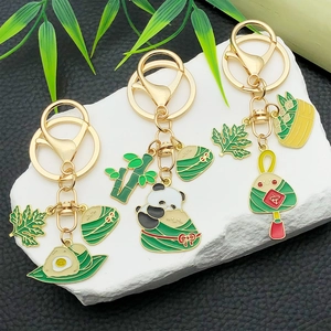 Porte-clés de la fête des bateaux-dragons avec panda, zongzi et pendentifs en bambou