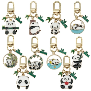 Simpatico Portachiavi a Forma di Panda e Bambù in Lega di Zinco Smaltato Ciondolo per Borsa Chiavi Auto Stile Cinese Regalo Gioielli Animali