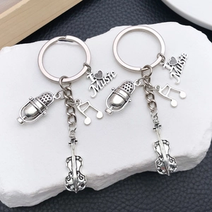 Antique Silver Musical Keychain Violin Microphone Musical Note Heart Pendants Music Lovers Zinc Alloy Jewelry Gift
