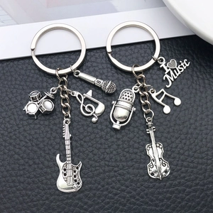 Vintage Zinc Alloy Music Theme Keychain Creative Guitar Violin Drum Microphone Musical Note Pendant For Music Lovers Gift Accessories