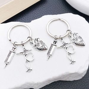 Creative Antique Silver Medical Series Syringe Heart Stethoscope Ambulance Alloy Keychain For Doctors Nurses Bag Hanging Jewelry