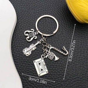 Ensemble de Porte-clés en Métal Instrument de Musique Vintage Argent Antique Saxophone Violon Cassette Lyre Cor d'Harmonie Cadeau Souvenir