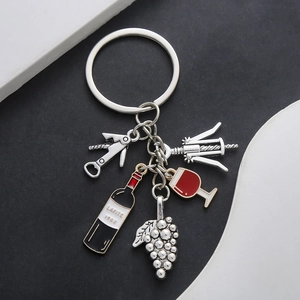 Vintage Zinc Alloy Wine Keychain With Red Wine Glass Grapes And Corkscrew Pendants Enamel Metal Bag Charm For Men Women Jewelry
