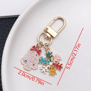 Christmas Pink Christmas Tree Colorful Snowflake Keychain Enamel Zinc Alloy Cute Bag Charm Ornaments Festive Gift Jewelry