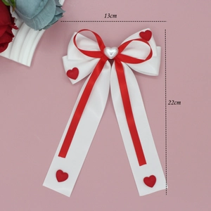 Nœud à cheveux blanc avec perles cœur rouges pour la Saint-Valentin, 13cm x 22cm