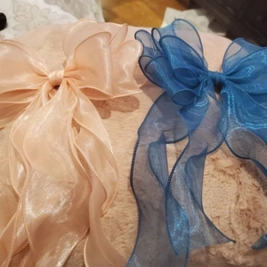 Elegant double-layer pearlescent gauze bow hair clips with long ribbons in gold and blue